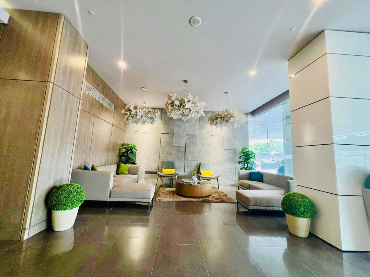 Aeon Towers Studio Suite Davao Exterior photo